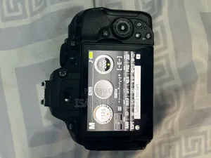 Nikon D5300 DSLR Camera + 18-55mm Lens | Excellent Condition