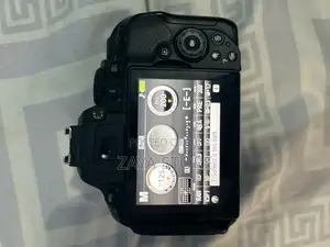 Nikon D5300 DSLR Camera + 18-55mm Lens | Excellent Condition