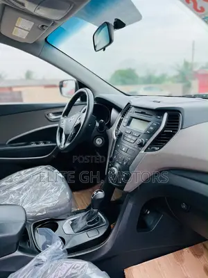 Hyundai Santa Fe 2016 Silver