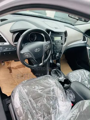 Hyundai Santa Fe 2016 Silver