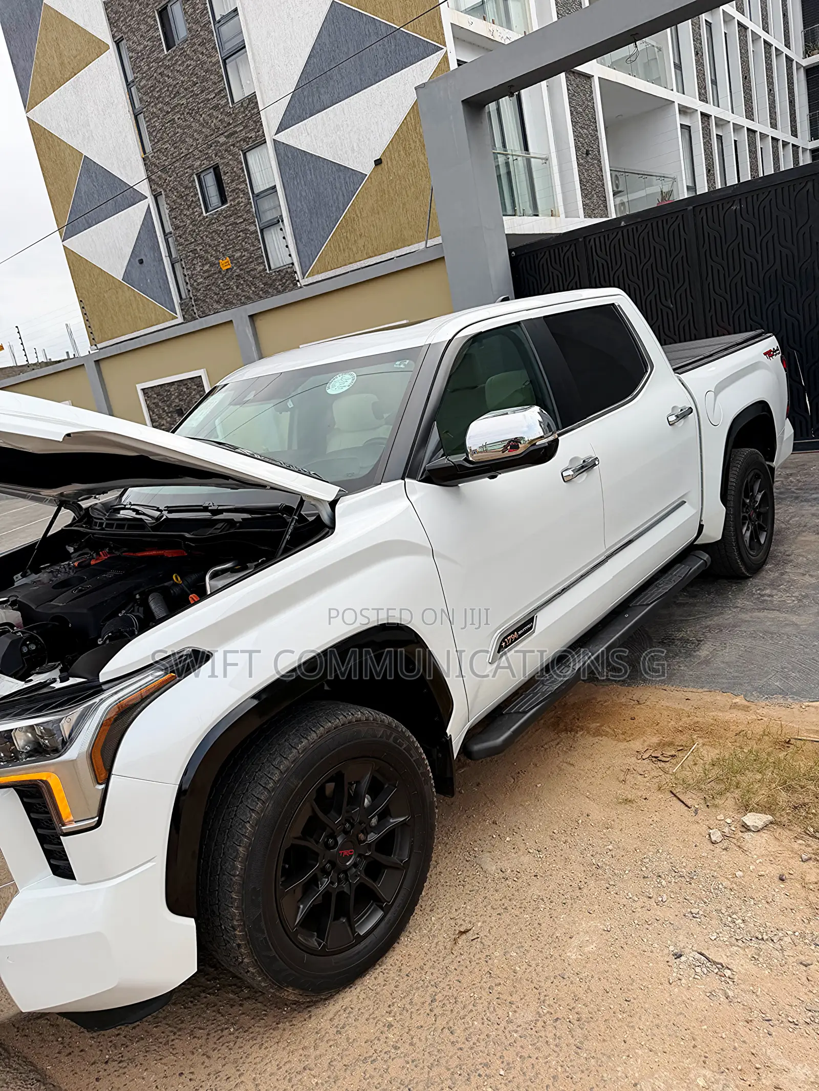 Toyota Tundra Hybrid 2024 White