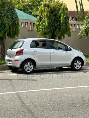 Toyota Vitz 2010 Gray