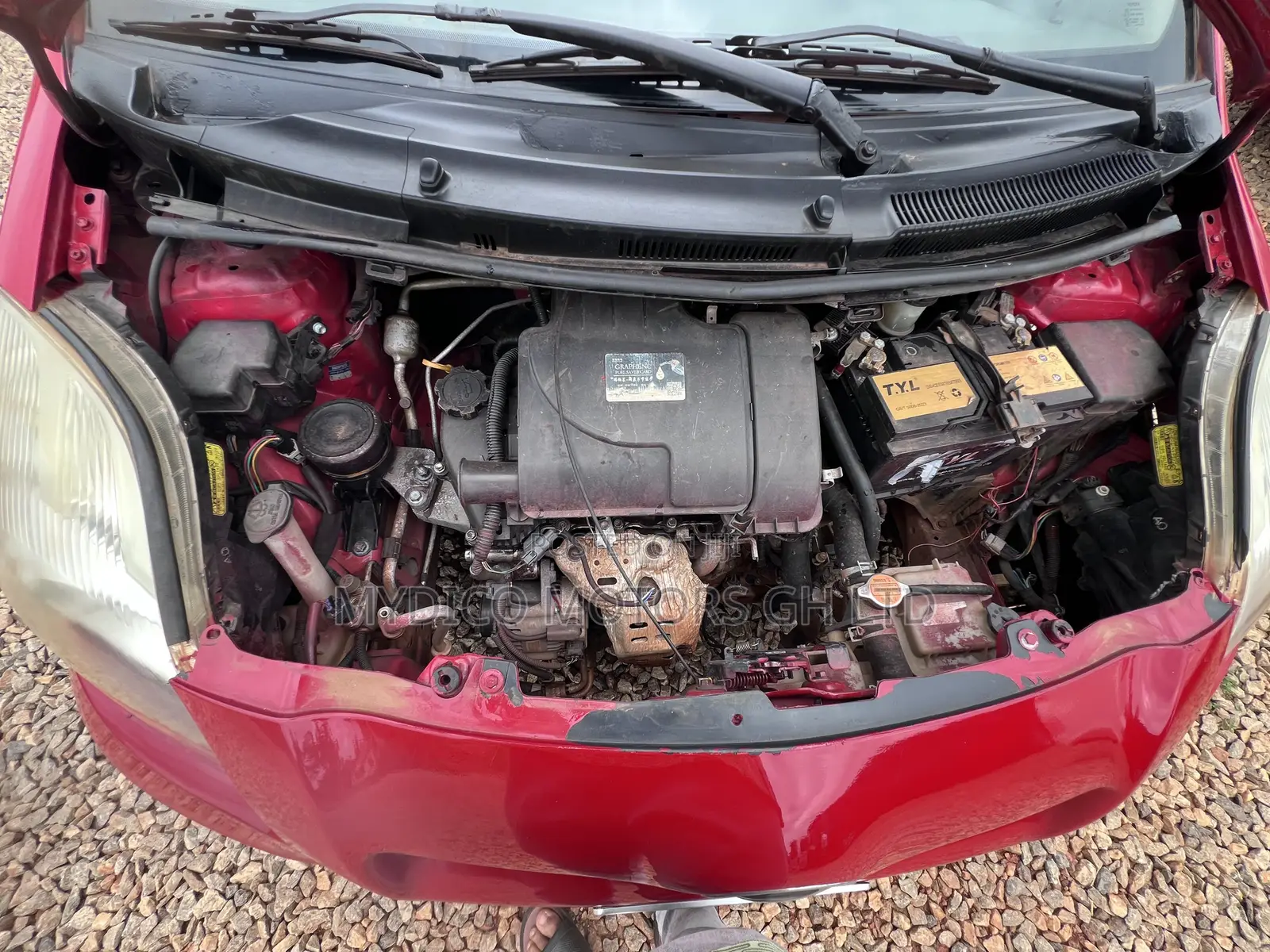 Toyota Vitz 1.0 FWD 3dr 2010 Red