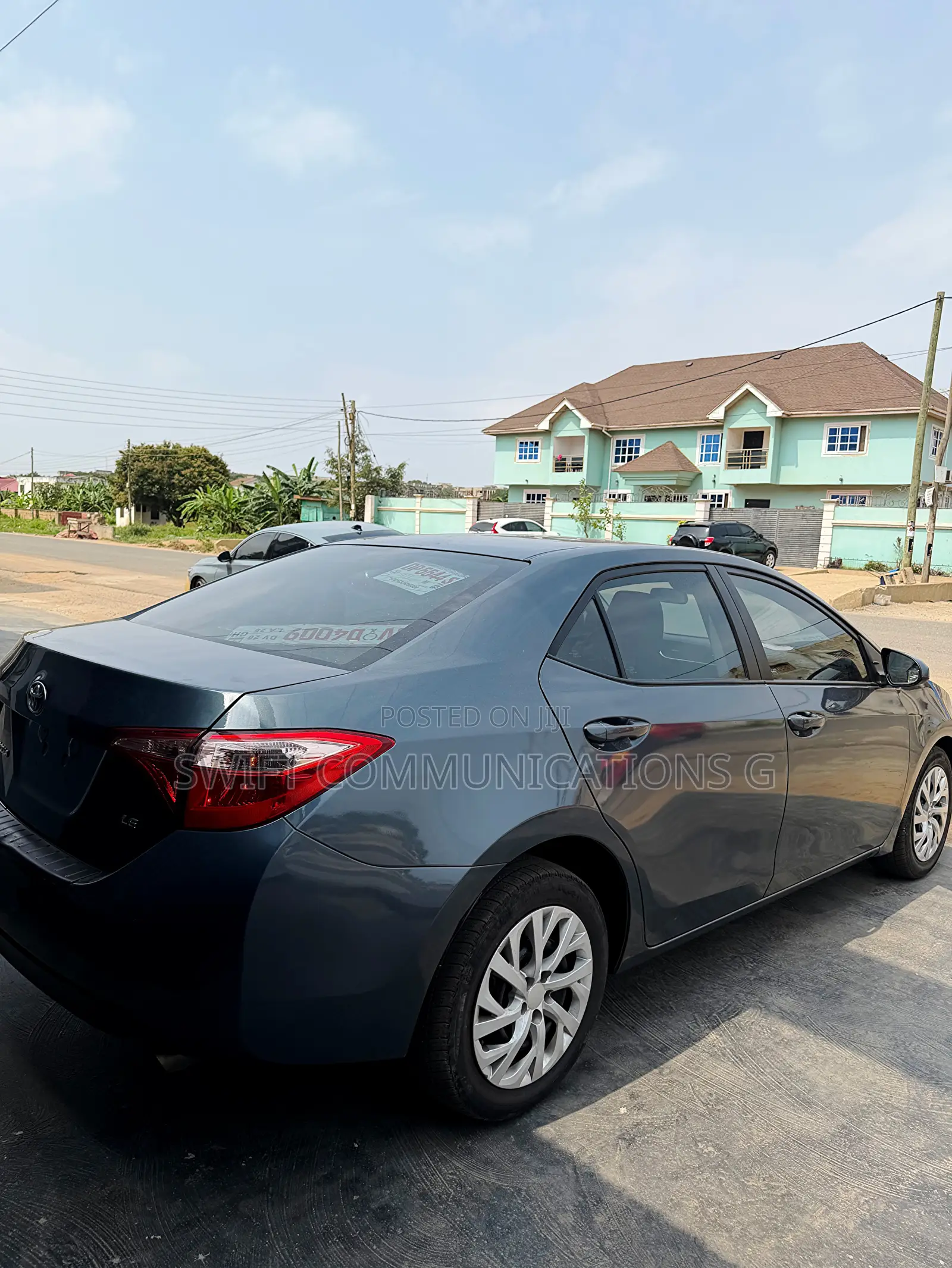 Toyota Corolla LE ECO 4dr Sedan (1.8L 4cyl CVT) 2017 Blue