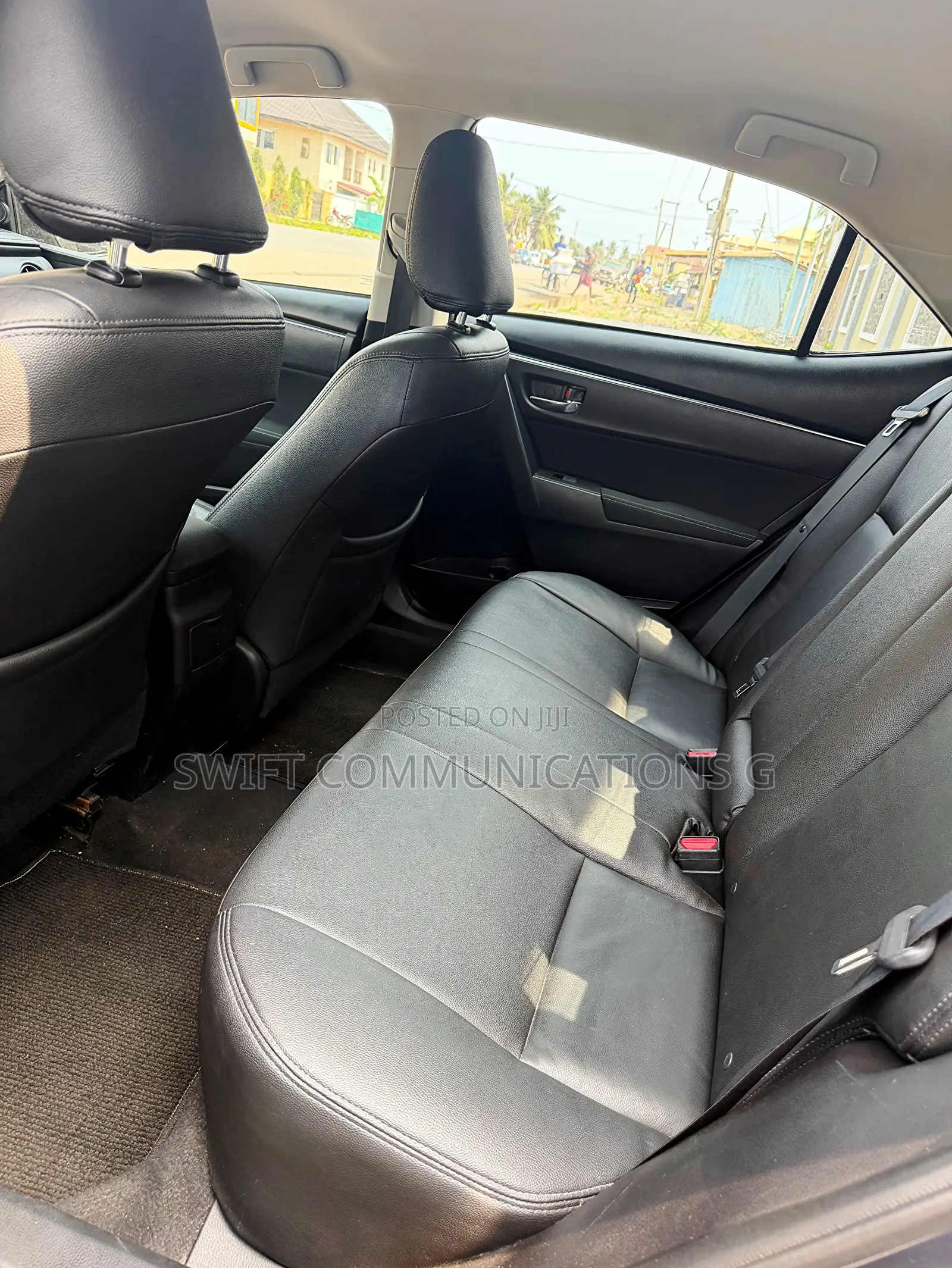 Toyota Corolla LE ECO 4dr Sedan (1.8L 4cyl CVT) 2017 Blue