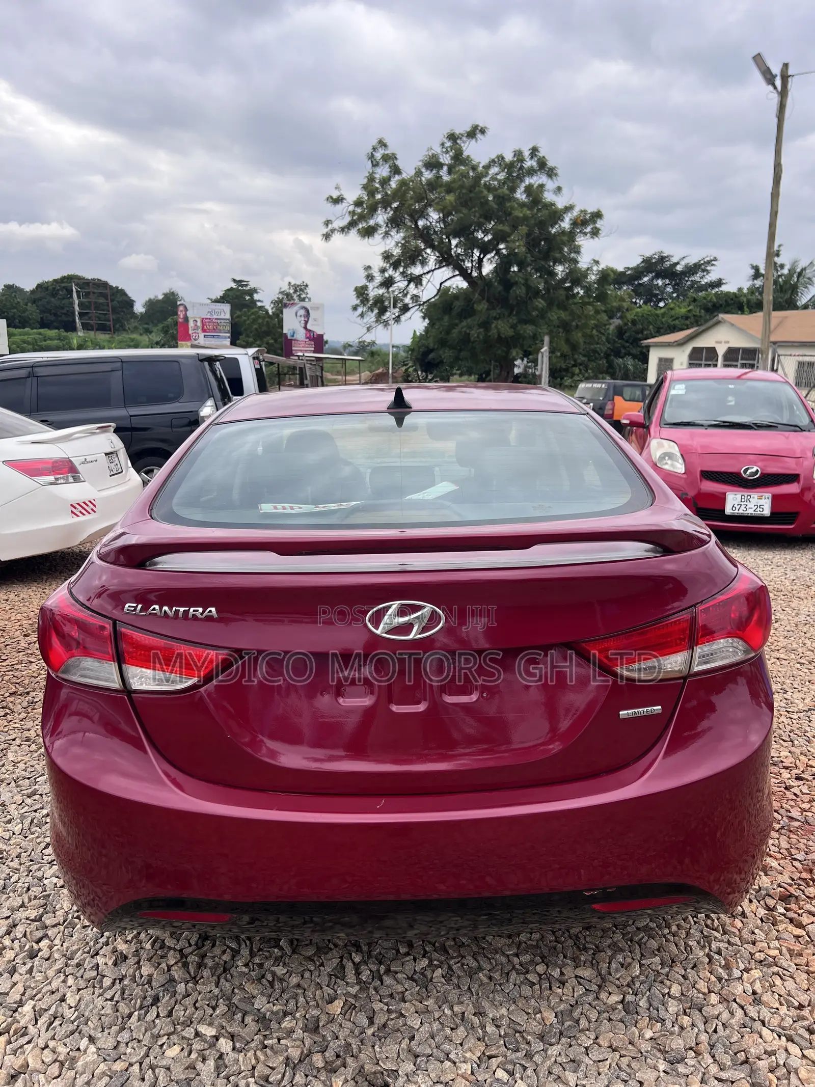 Hyundai Elantra Limited 2011 Red