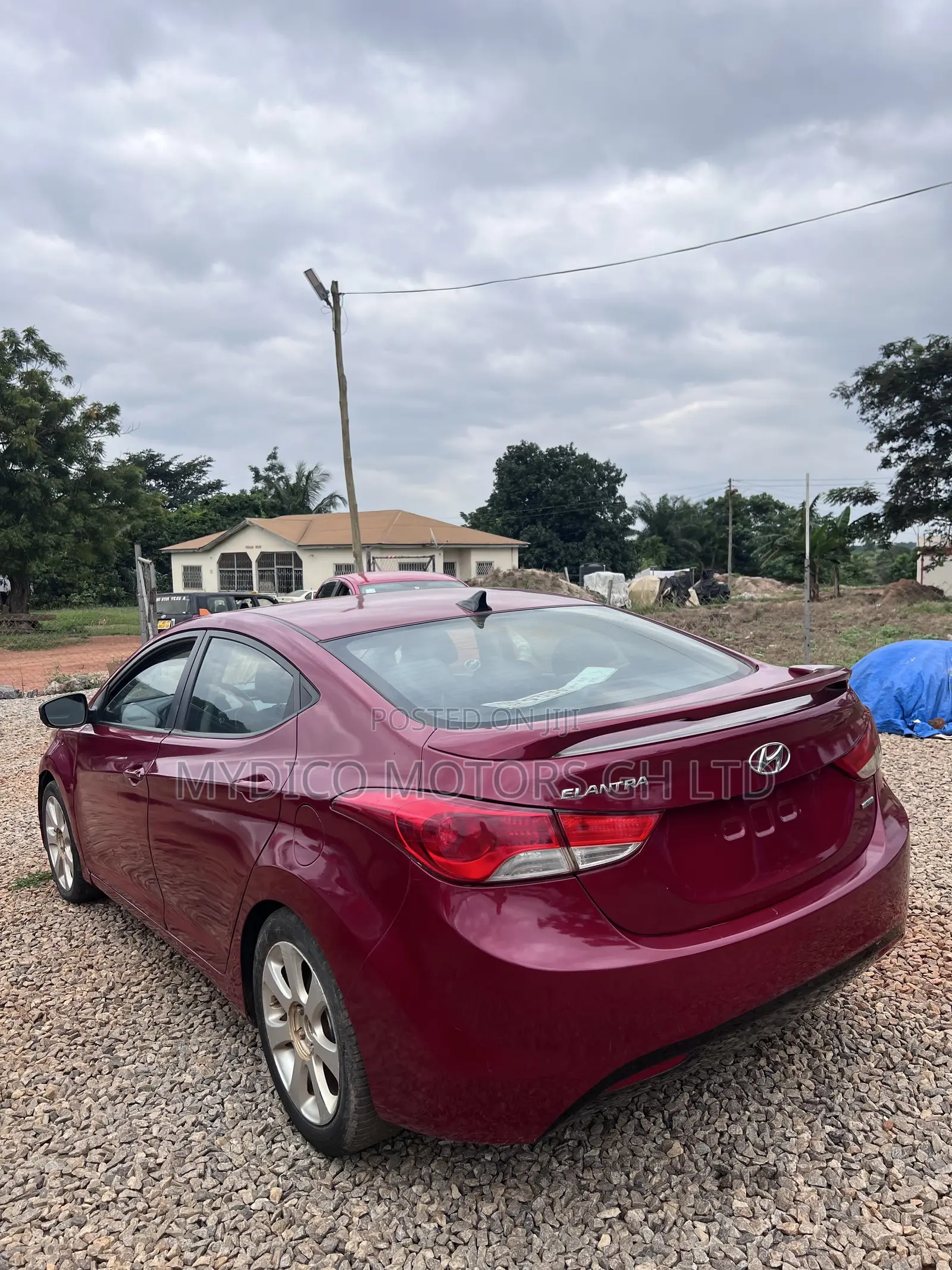Hyundai Elantra Limited 2011 Red