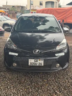 Toyota Vitz 2016 Black