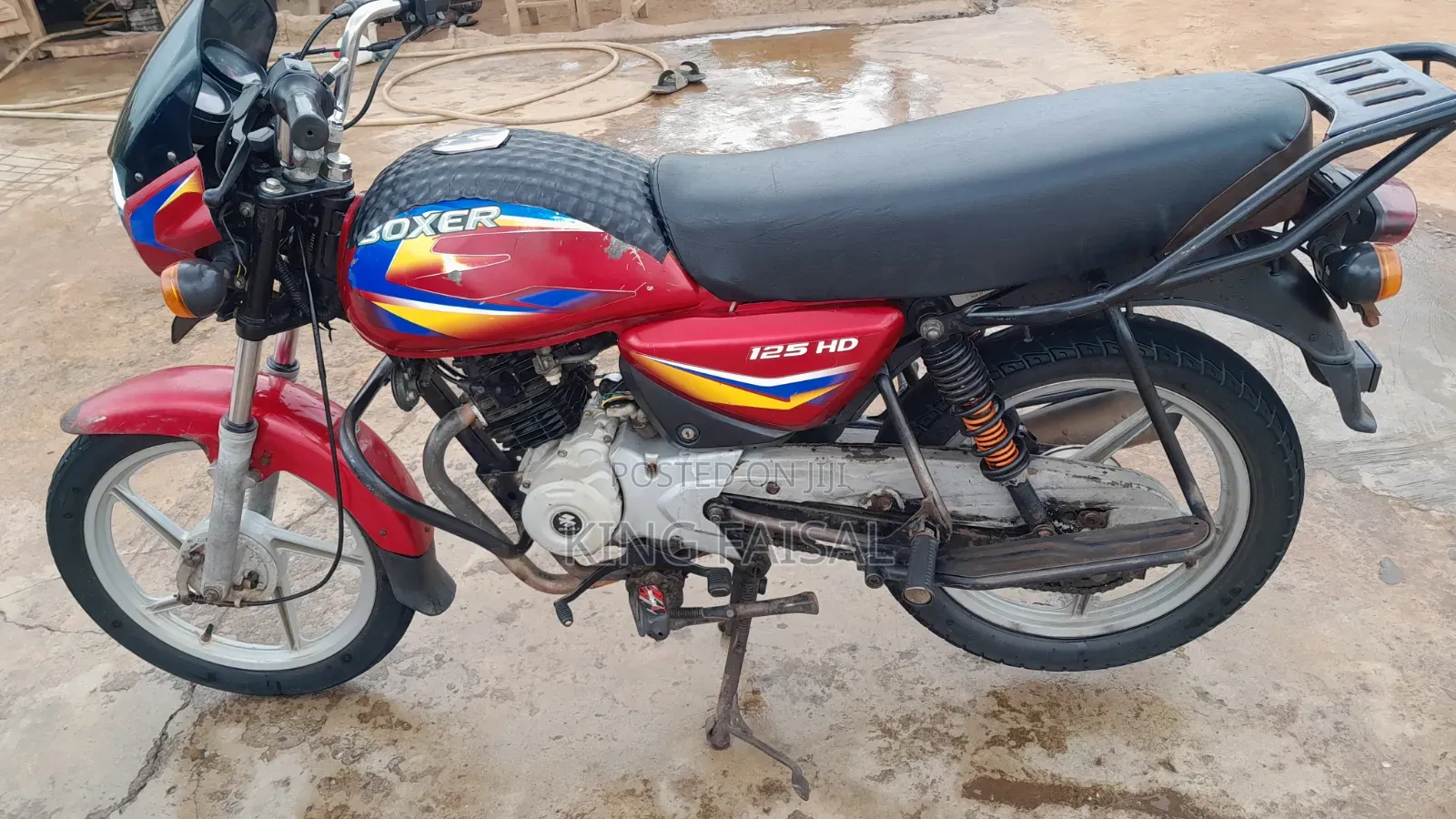 Bajaj Boxer 125 2023 Red