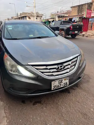 Hyundai Sonata Limited 2.0T Sedan (2.0L 4cyl 6A) 2013 Gray