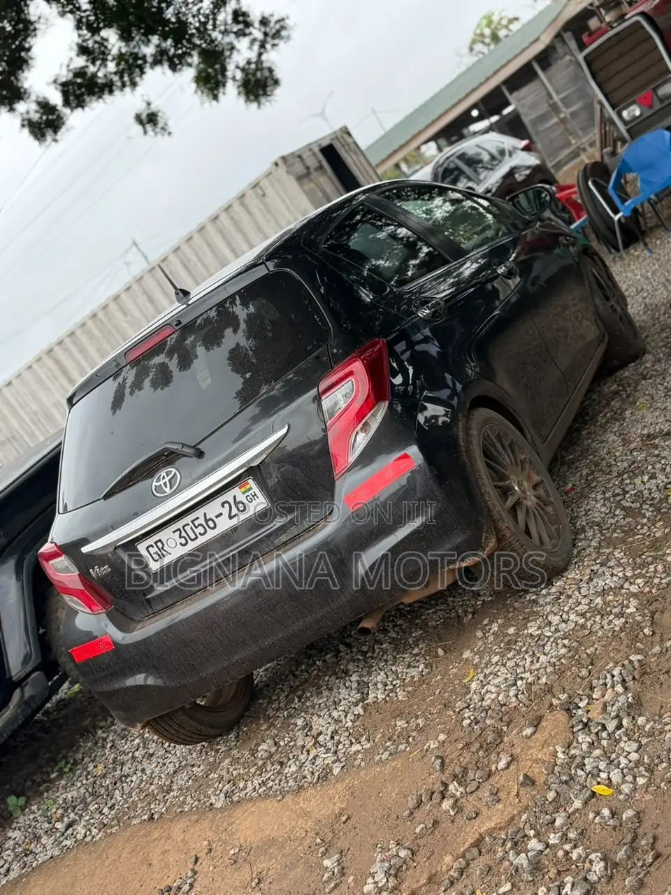 Toyota Vitz 1.3 FWD 5dr 2016 Black