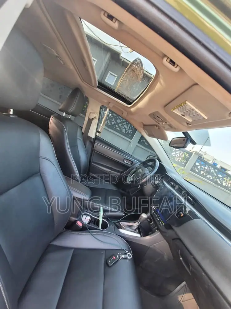 Toyota Corolla S 4dr Sedan (1.8L 4cyl CVT) 2015 Green
