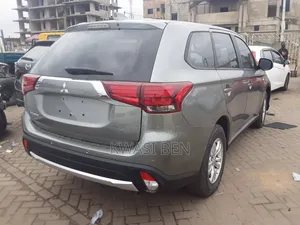 Mitsubishi Outlander 2020 Gray