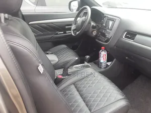 Mitsubishi Outlander 2020 Gray