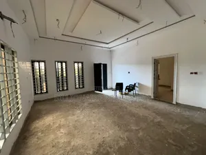 4bdrm Mansion in Atonsu Esereso, Kumasi Metropolitan for sale