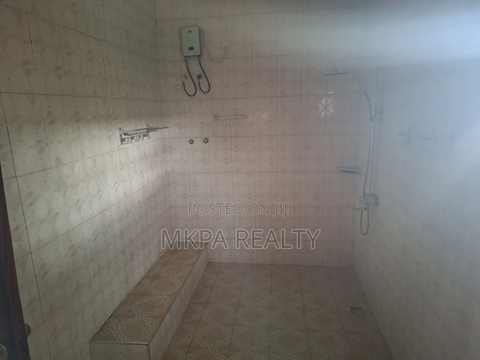 3bdrm Apartment in Mkpa Realty, Tamale Municipal for rent