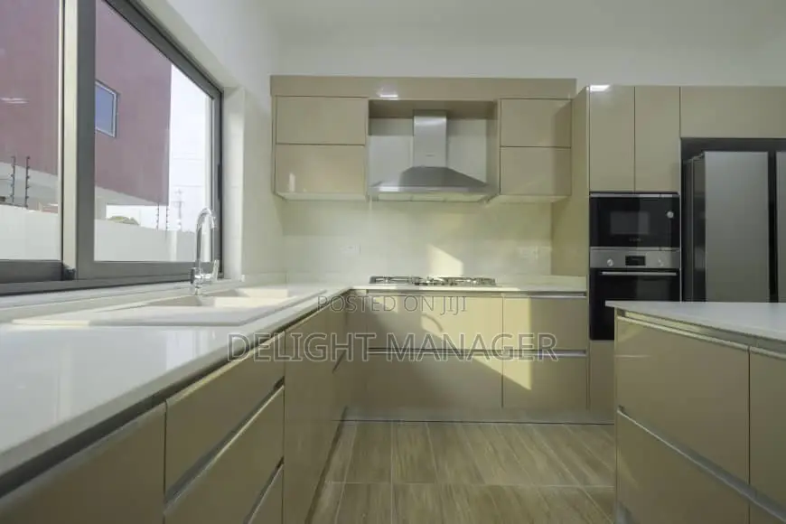 4bdrm Mansion in Delightestate.N1, Methodist Church Area for rent
