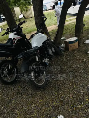 Honda CB 2002 White