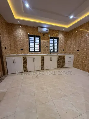 4bdrm Duplex in Santasi Kokoben, Kumasi Metropolitan for sale