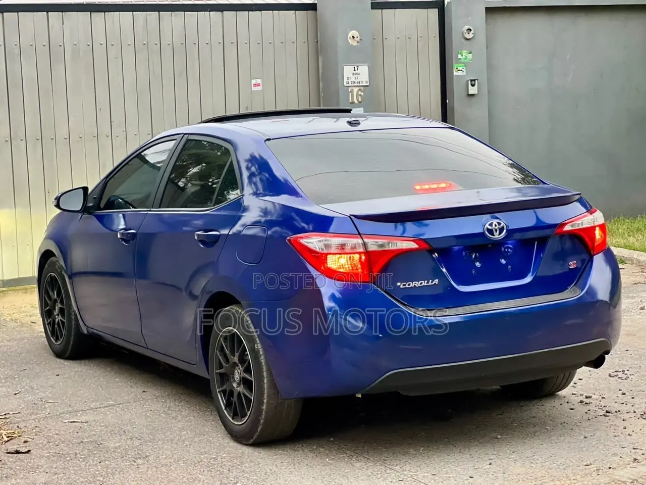 Toyota Corolla 2016 Blue