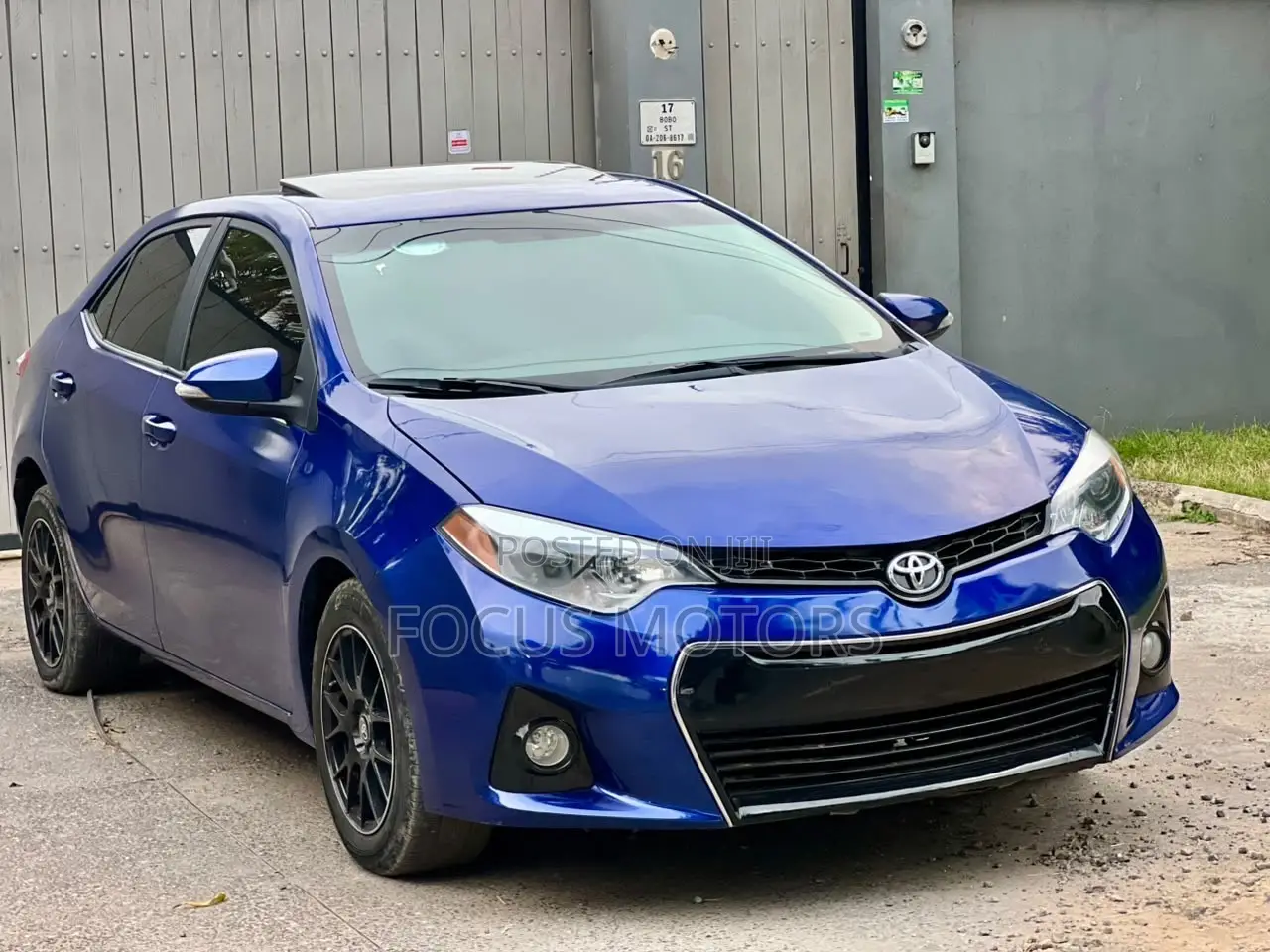 Toyota Corolla 2016 Blue