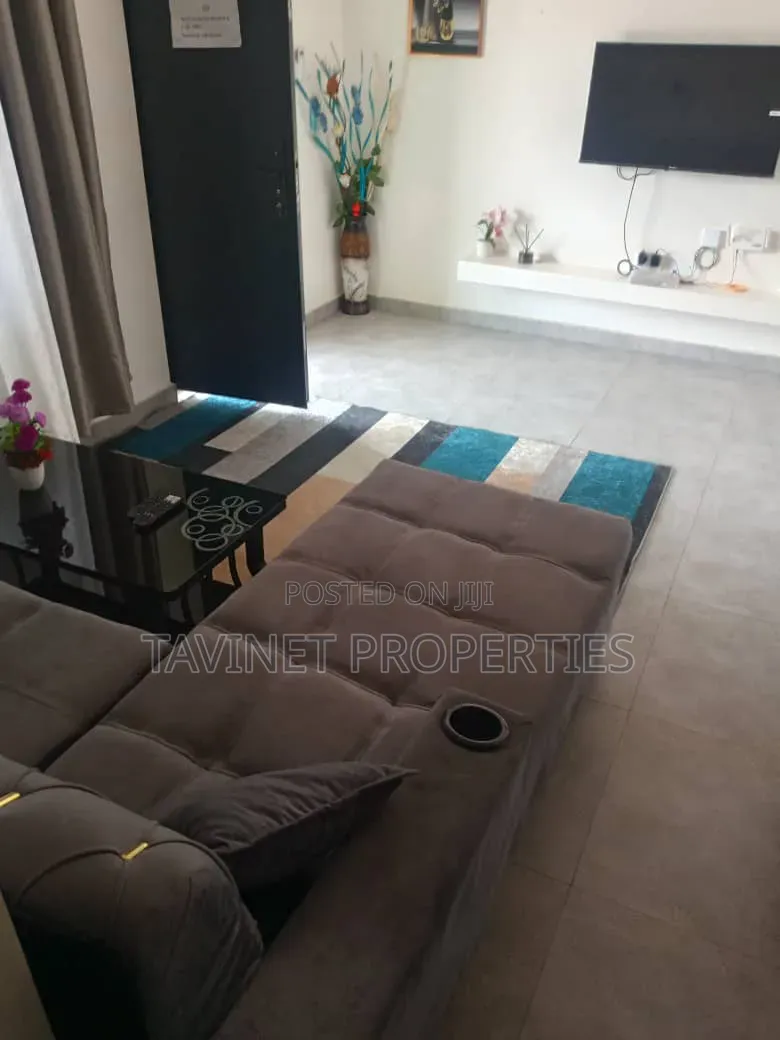 Two Bedrooms Furnished Apartment for Short Let at School Junction