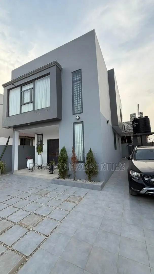 2bdrm House in Franko Properties, School Junction for sale