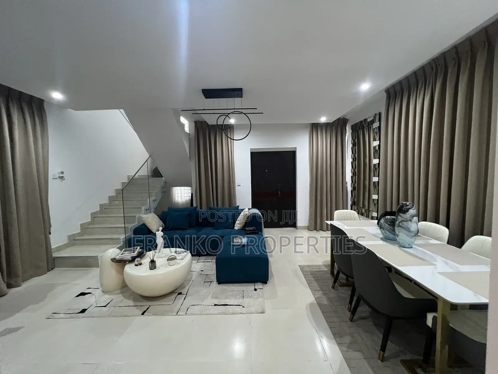 2bdrm House in Franko Properties, School Junction for sale