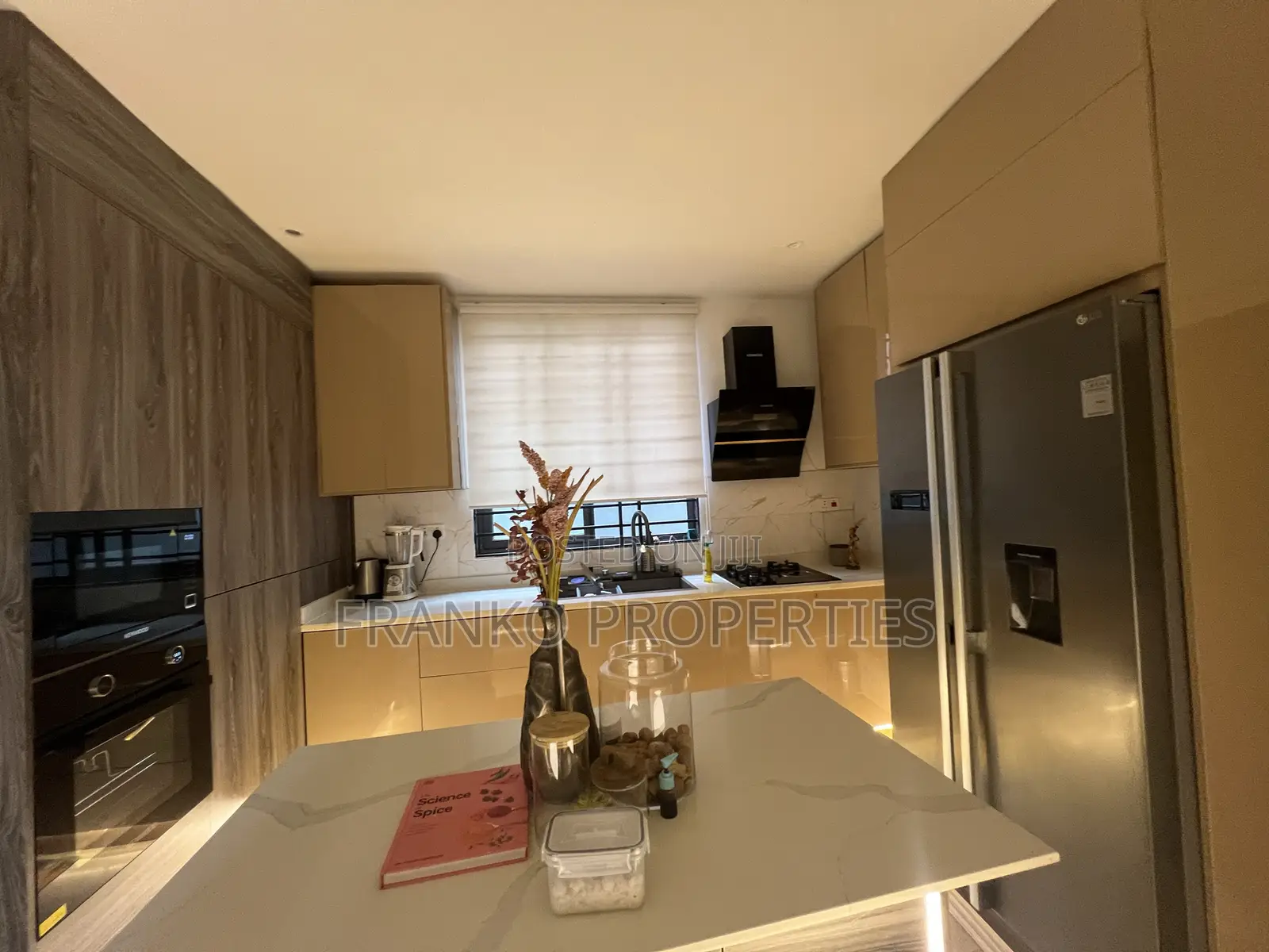 2bdrm House in Franko Properties, School Junction for sale