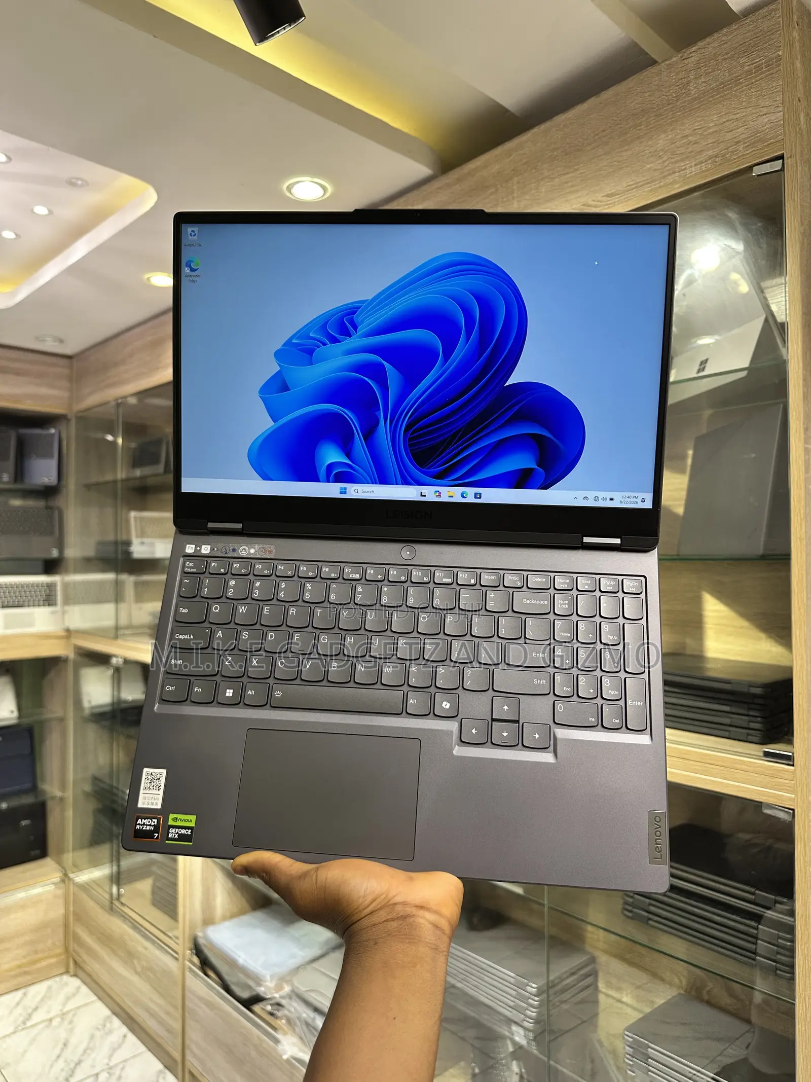 Lenovo Legion Y7000P IRX9 Gaming Laptop 16GB AMD Ryzen 7 SSD 512GB