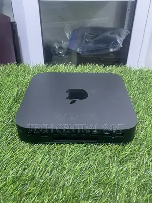Desktop Computer Apple Mac Mini 8GB Intel Core i3 SSD 128GB