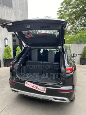 Mitsubishi Outlander SE 2024 Black