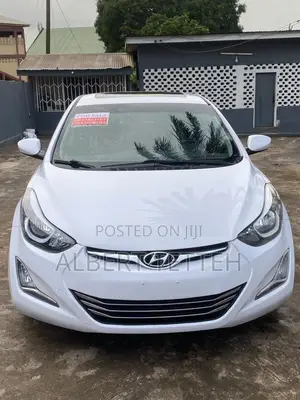 Hyundai Elantra Sport Sedan FWD (2.0L 4cyl 6A) 2016 White