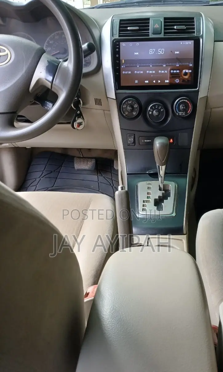 Toyota Corolla LE 4dr Sedan (1.8L 4cyl 4A) 2010 Burgundy