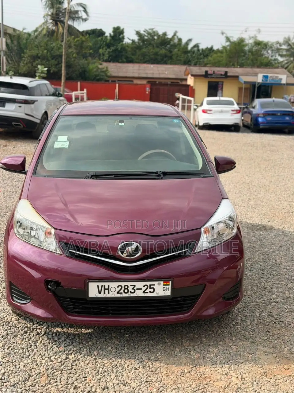 Toyota Vitz 2012 Red