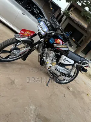 New Royal RY125 2026 Black