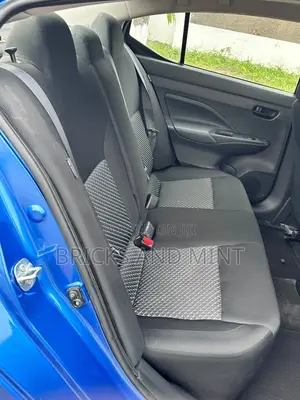 Nissan Versa 1.6 SR 2021 Blue