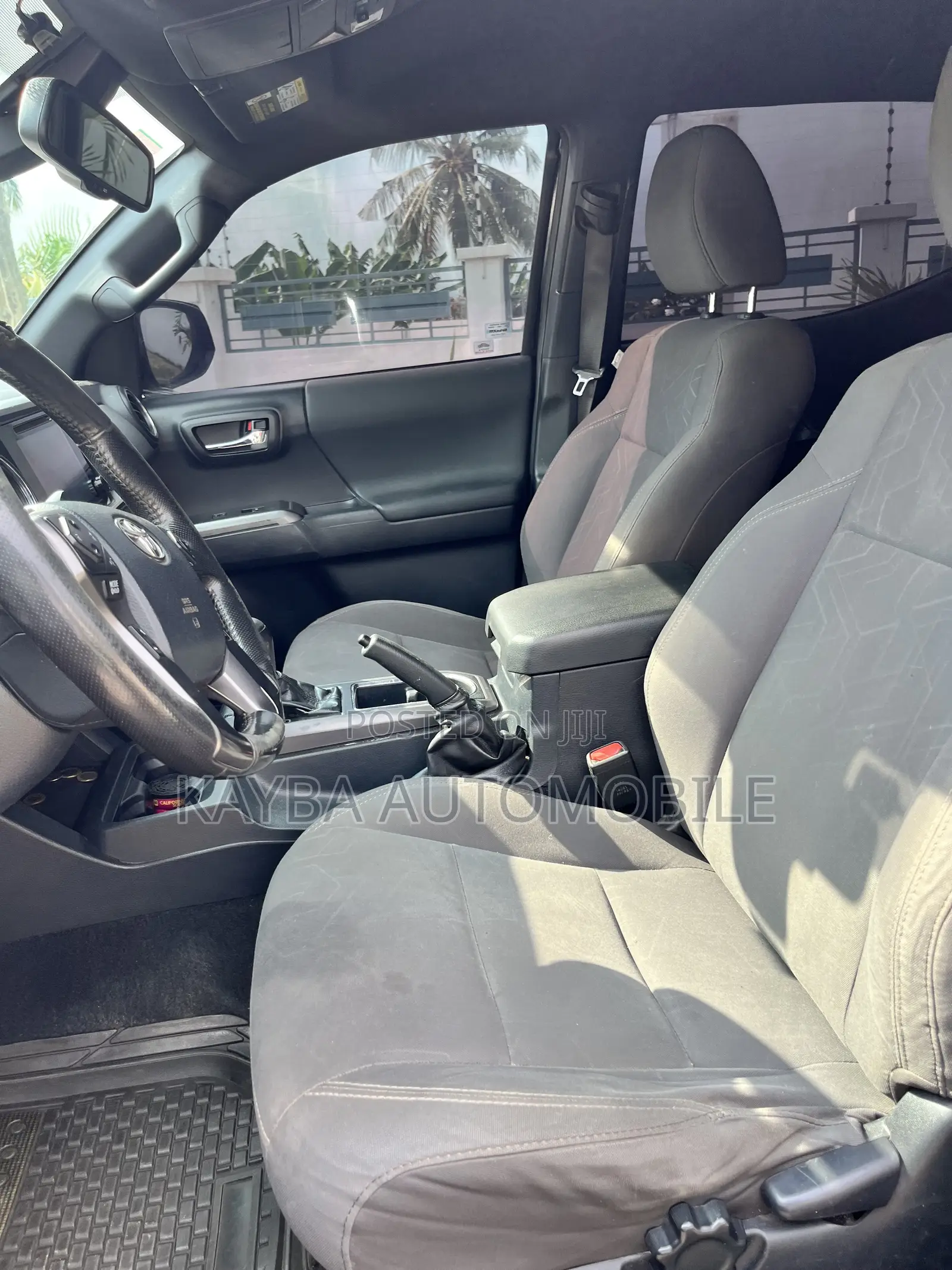 Toyota Tacoma 2018 Black