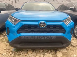 Toyota RAV4 2021 Blue