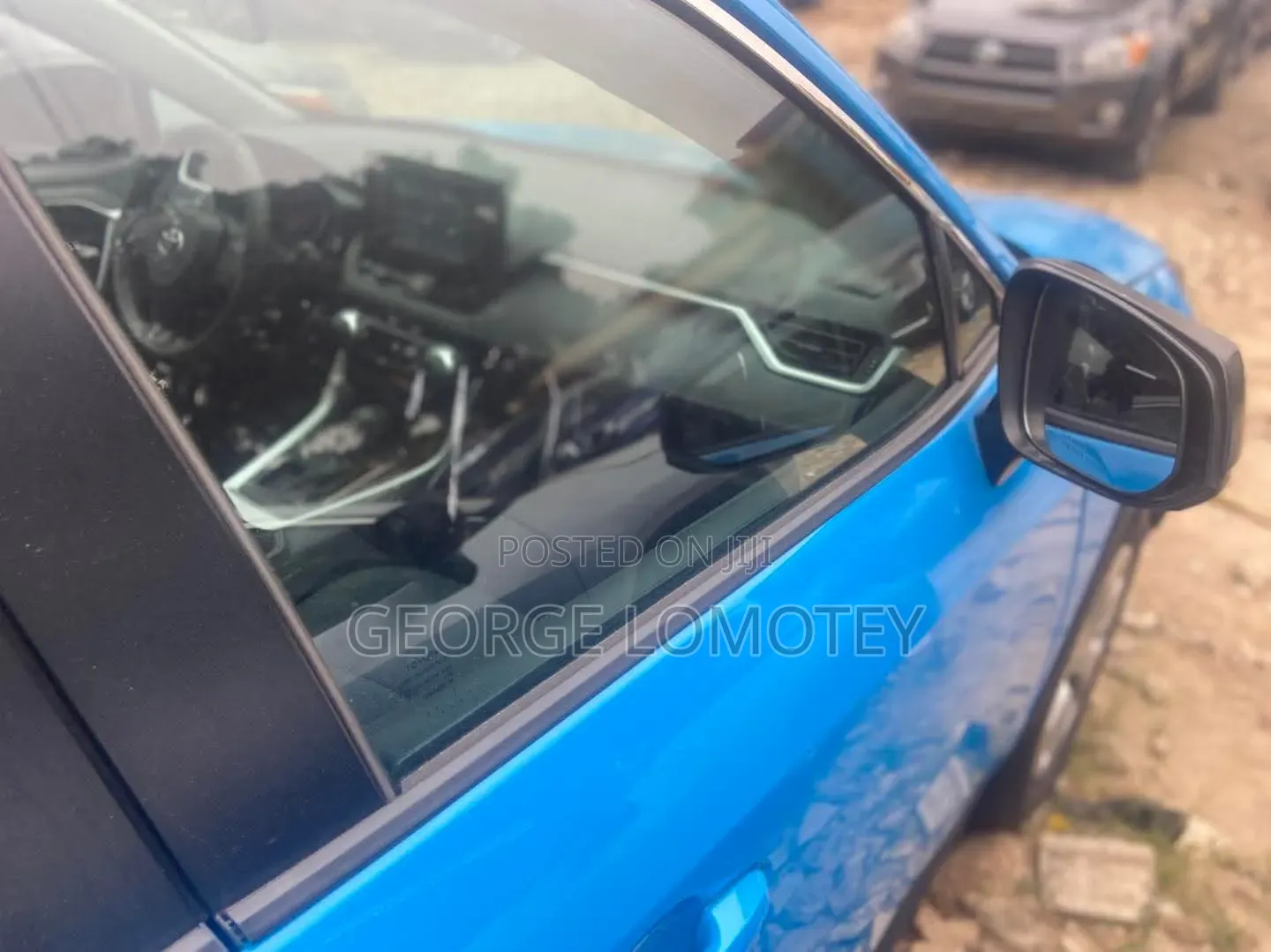 Toyota RAV4 2021 Blue