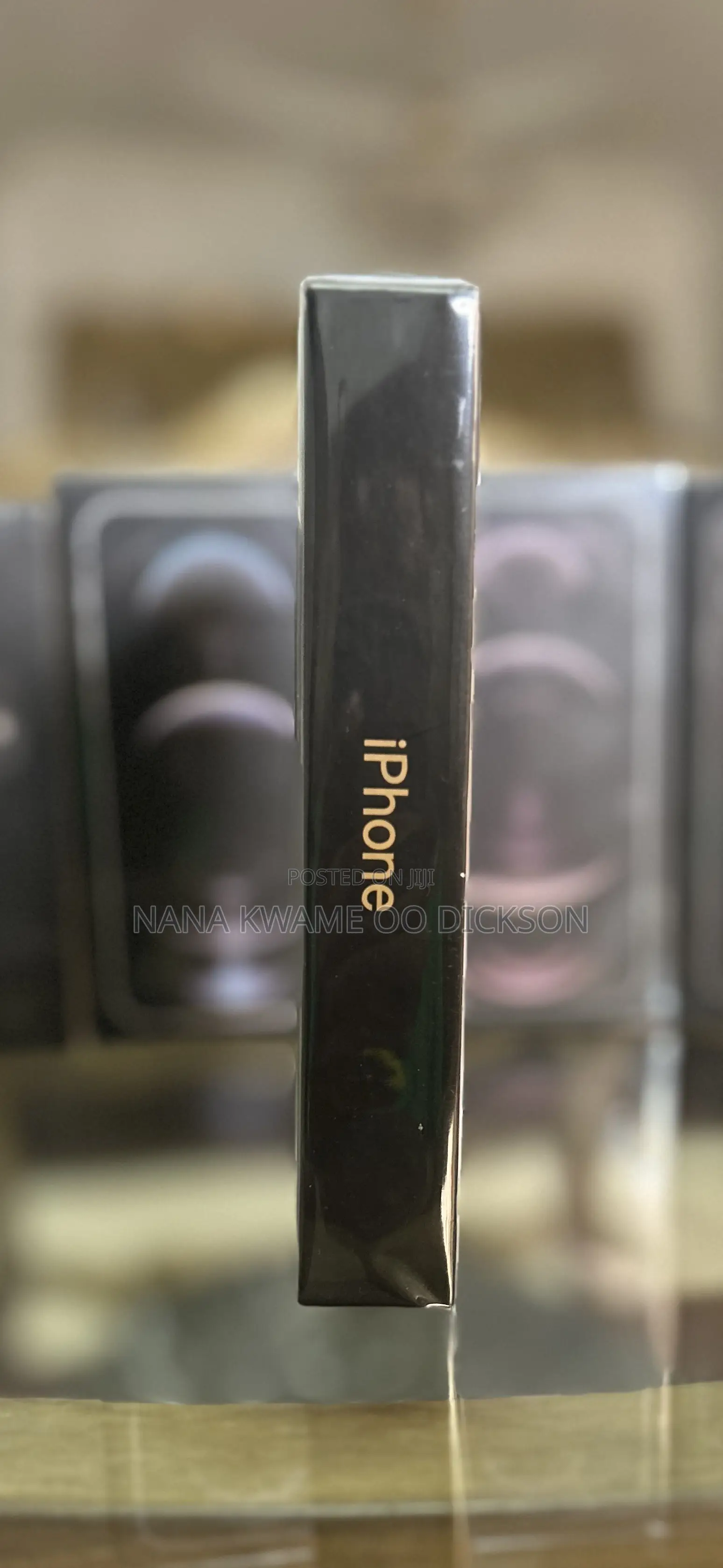 New Apple iPhone 11 256 GB Gold