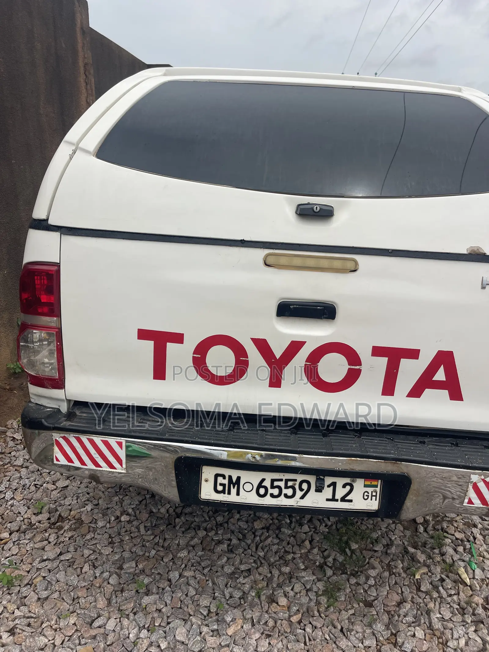 Toyota Hilux 2012 White