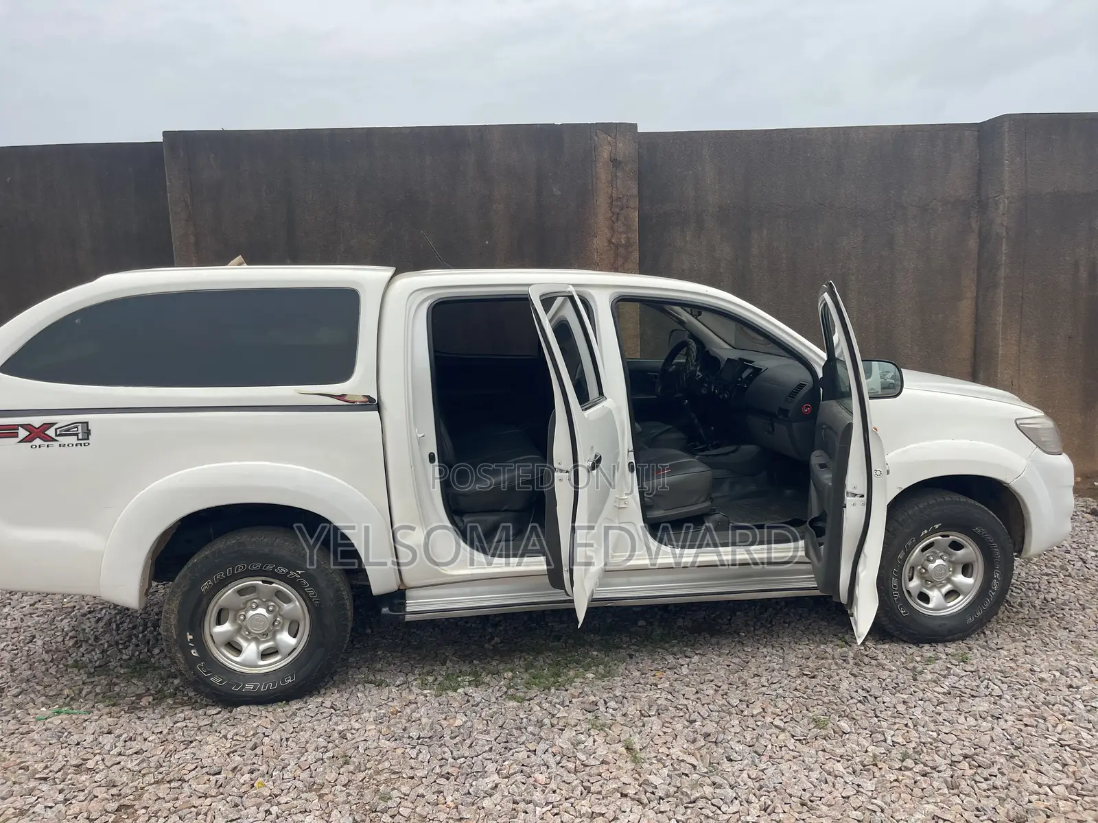 Toyota Hilux 2012 White