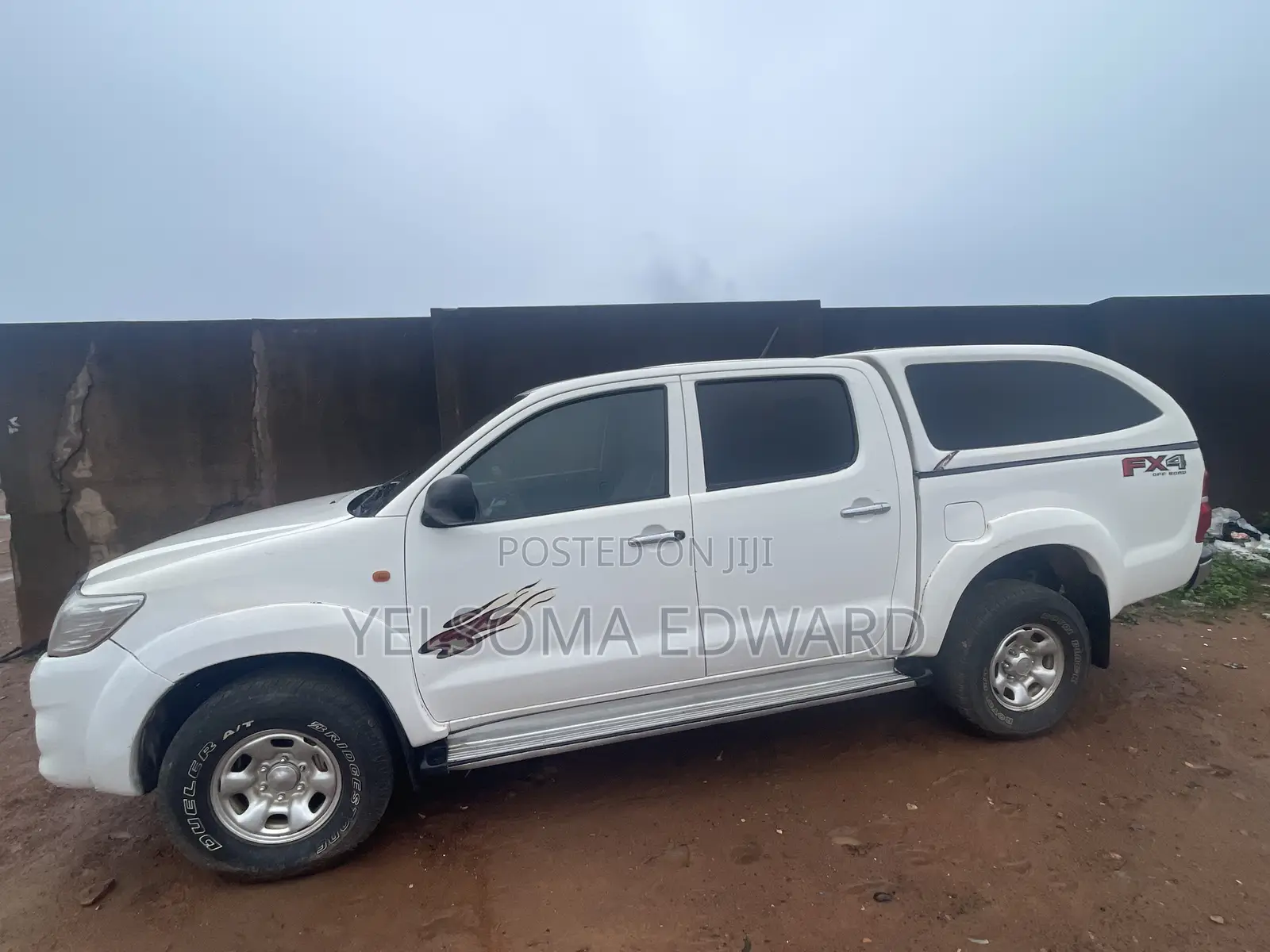 Toyota Hilux 2012 White