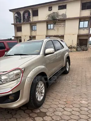 Toyota Fortuner 2009 Beige