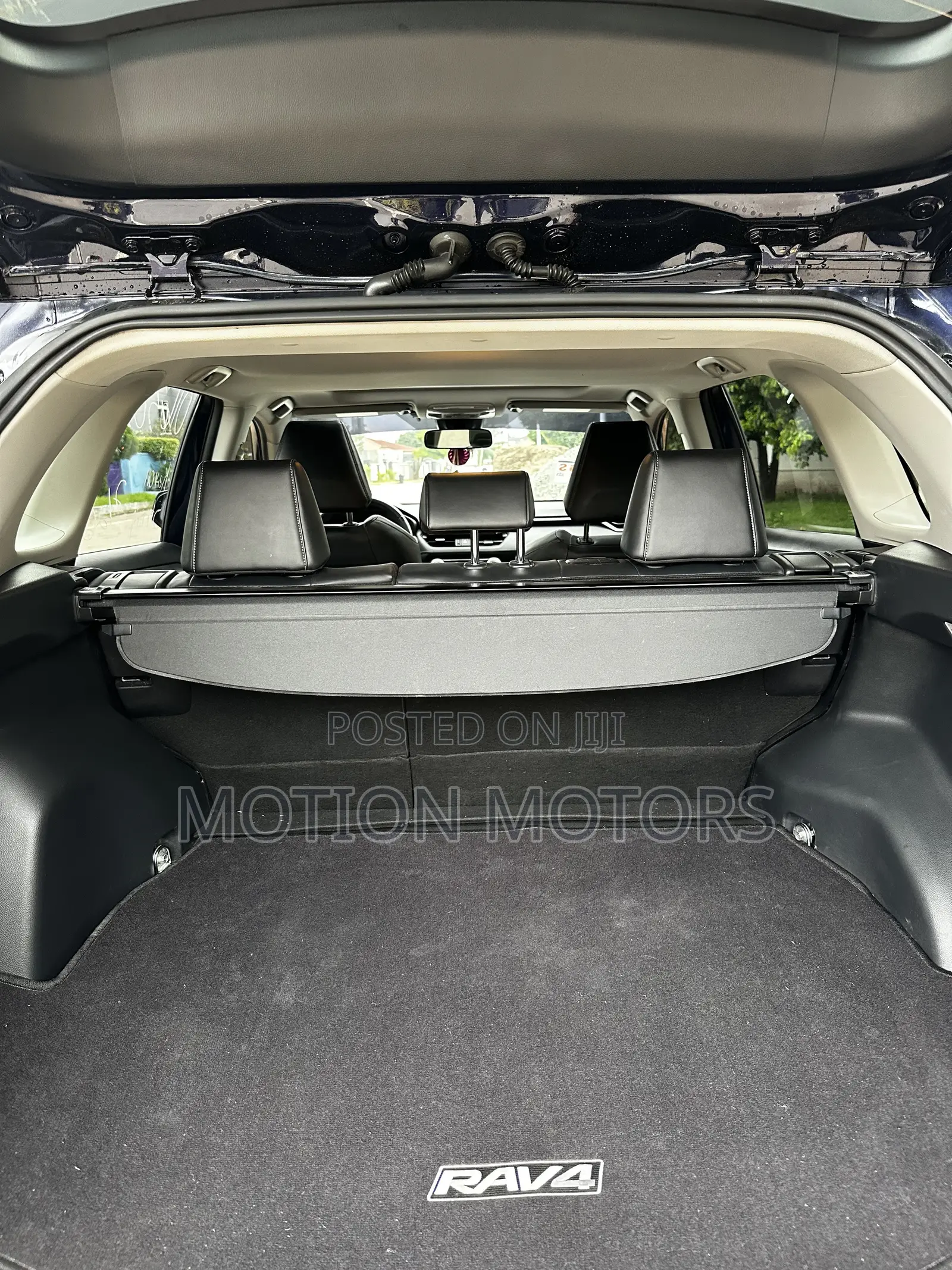 Toyota RAV4 XLE Premium AWD 2019