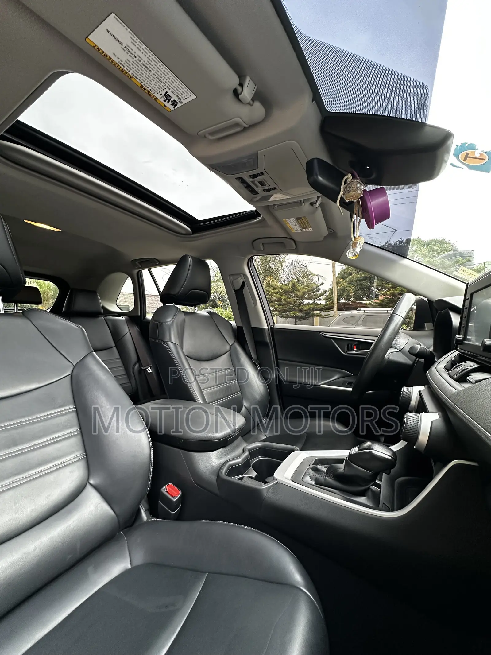 Toyota RAV4 XLE Premium AWD 2019