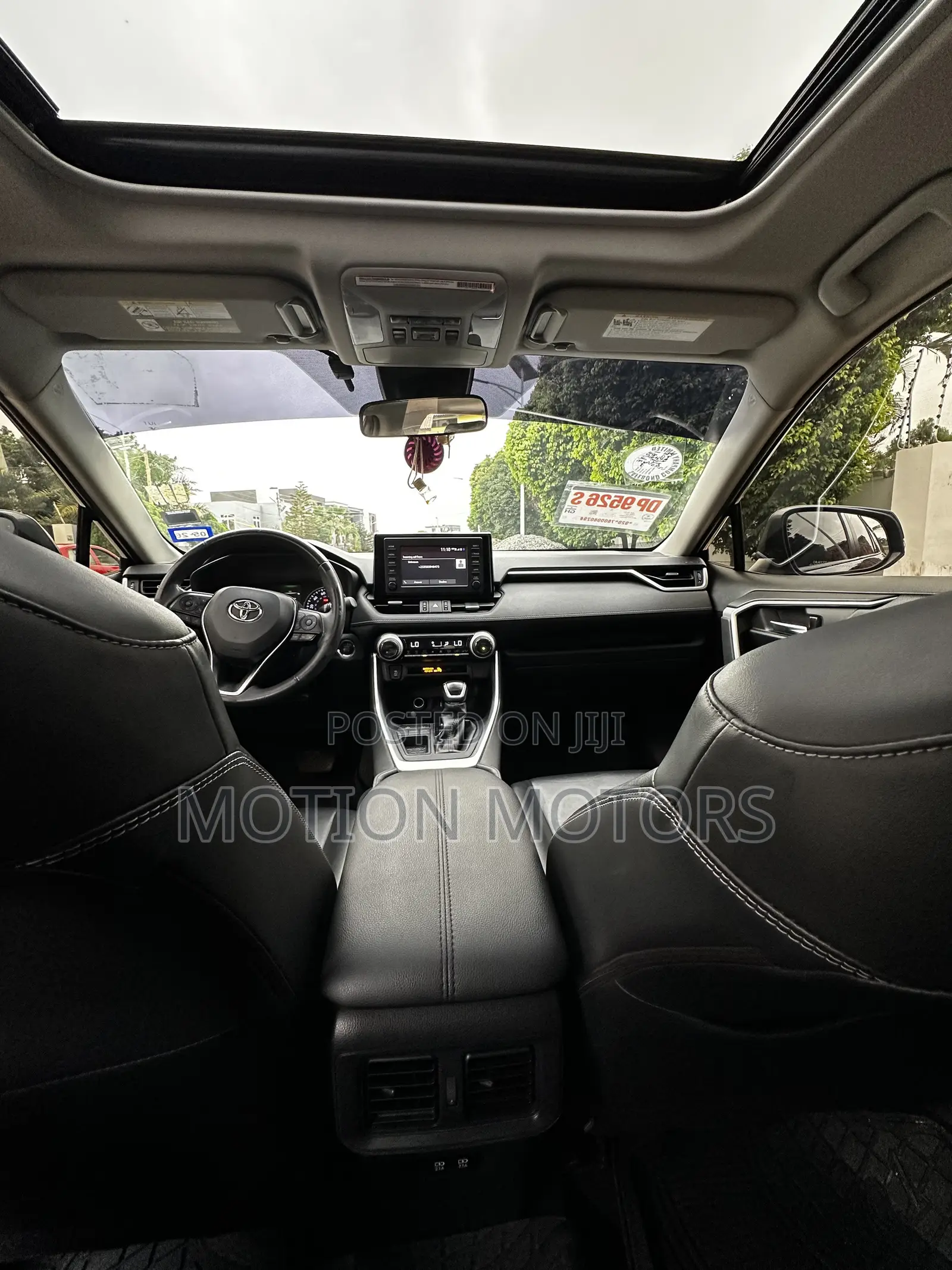 Toyota RAV4 XLE Premium AWD 2019