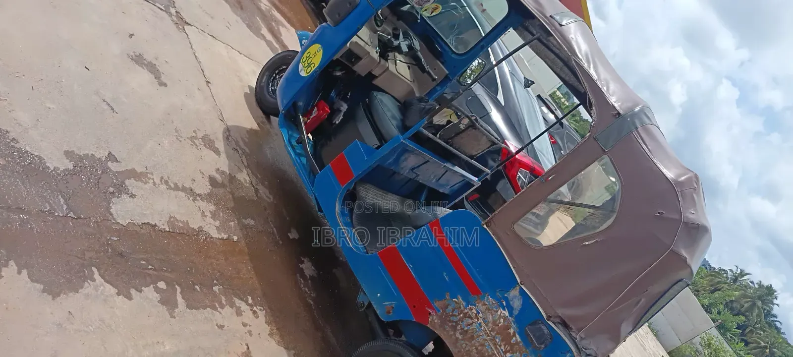 Bajaj RE 2020 Blue