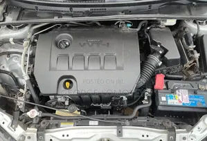 Toyota Corolla 2018 Silver